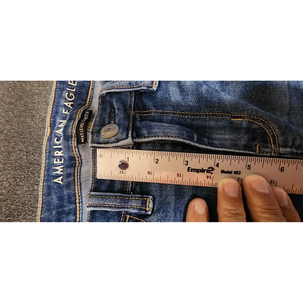 American Eagle Size 4 Womens Jean Light Wash Blue Jegging‎ Ne(x)t Level Stretch